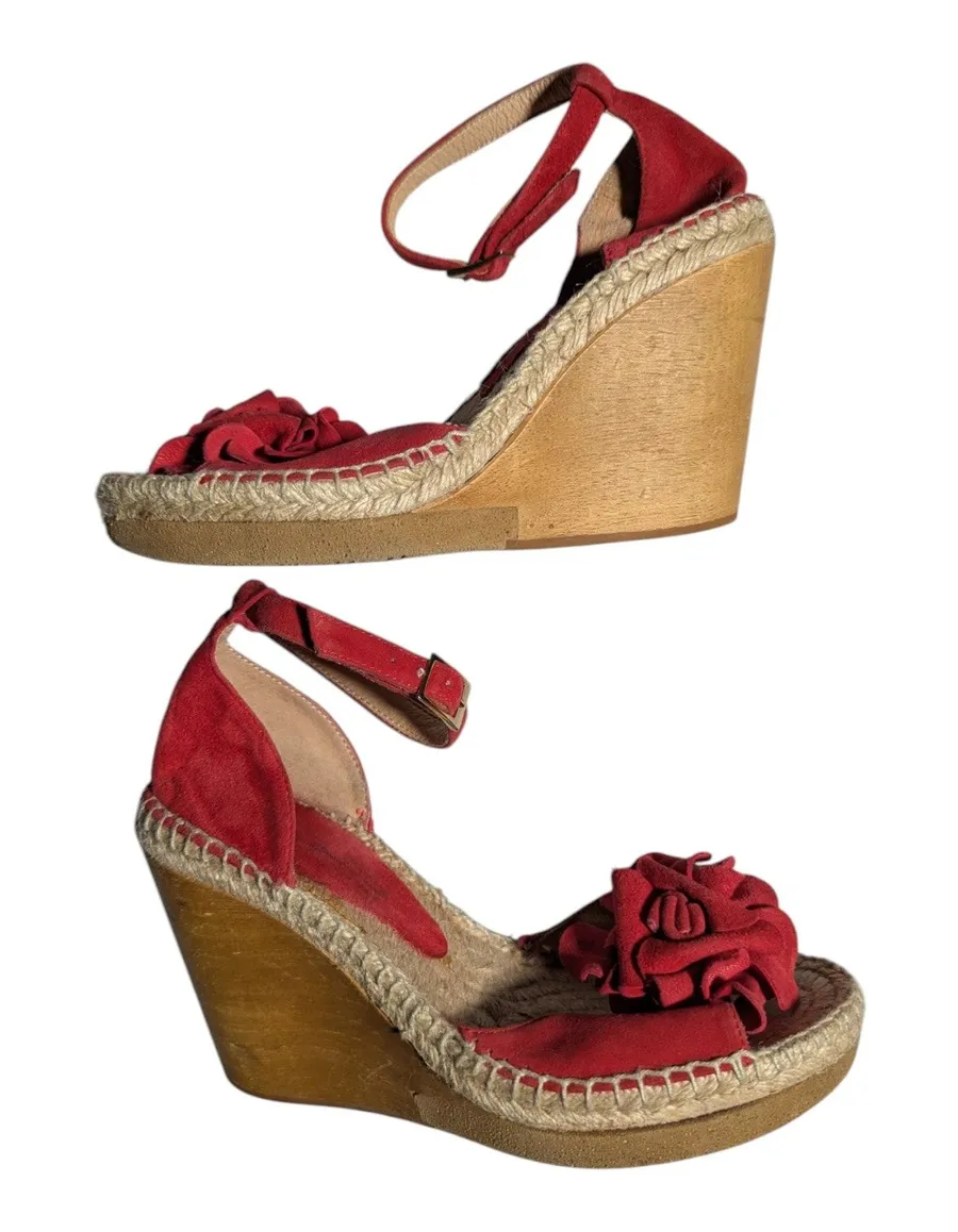 Andre Assous Red Suede Flower Detail Ankle Strap Wooden Wedge Sandals Sz 6.5