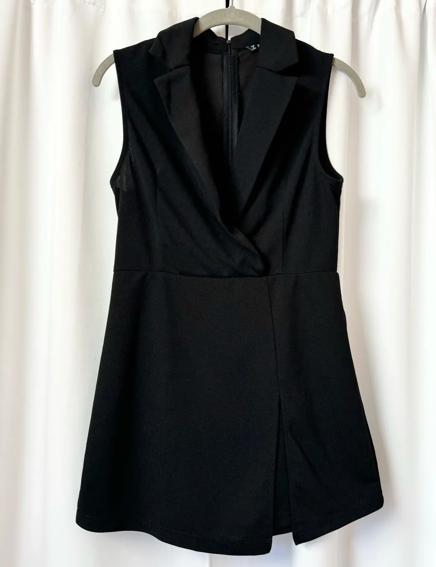 SHEIN Black Sleeveless Blazer Romper Size Medium