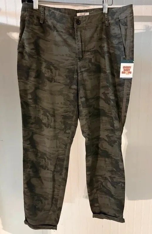 Maurice’s 11/12 camo pants