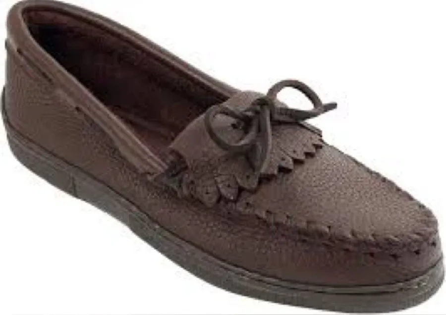 Minnetonka brown soft pebbled leather moccasins indoor outdoor slippers size 8