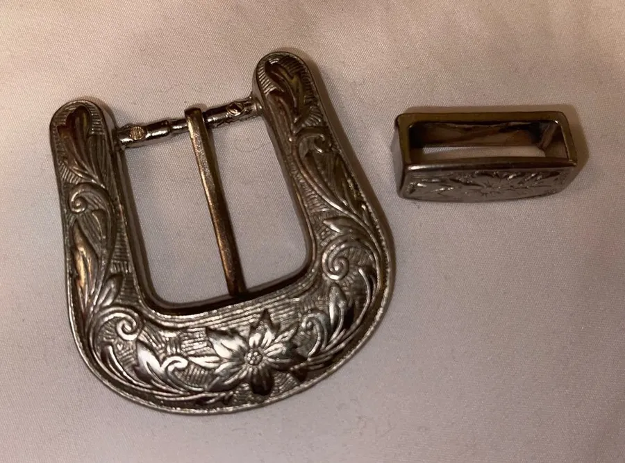 Silver Floral Belt Buckle Set