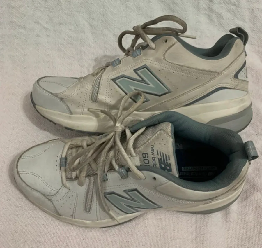 Women’s Size 9.5 Wide New Balance Cross Trainers