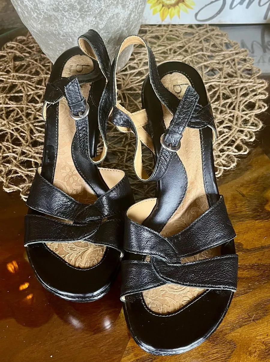 b.o.c. Black Leather Knotted Slingback Heels Size 5