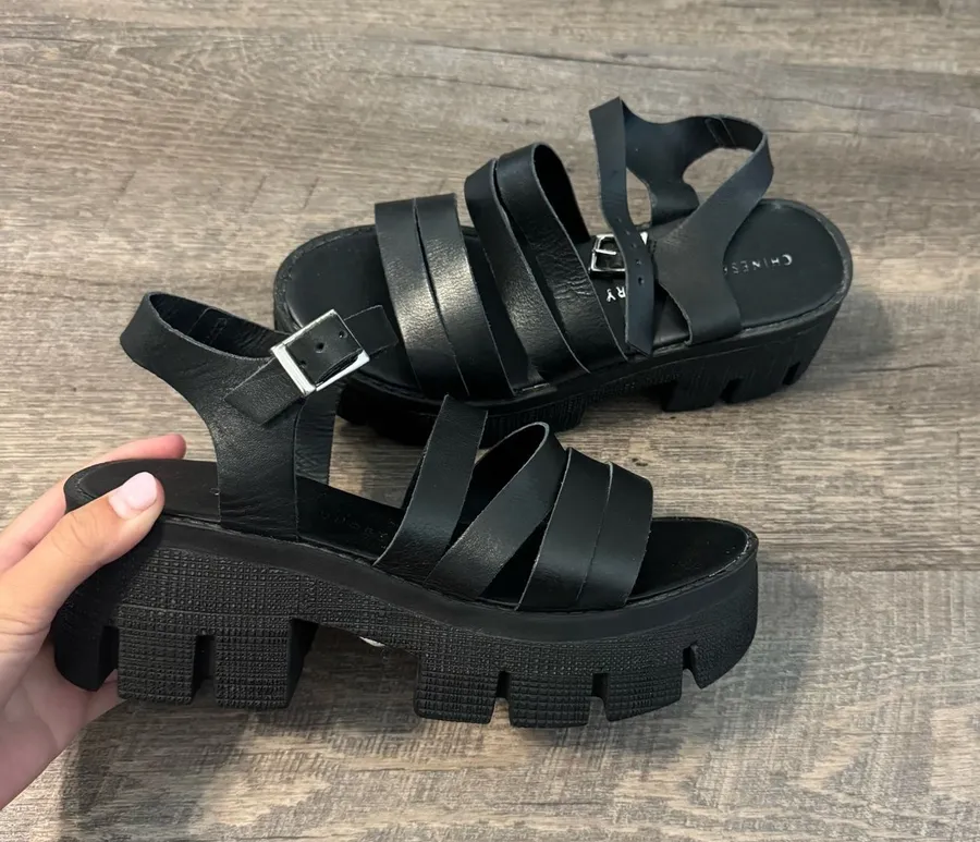 Chinese Laundry Platform Lug Sole Black Strappy Sandal (WORN ONCE)