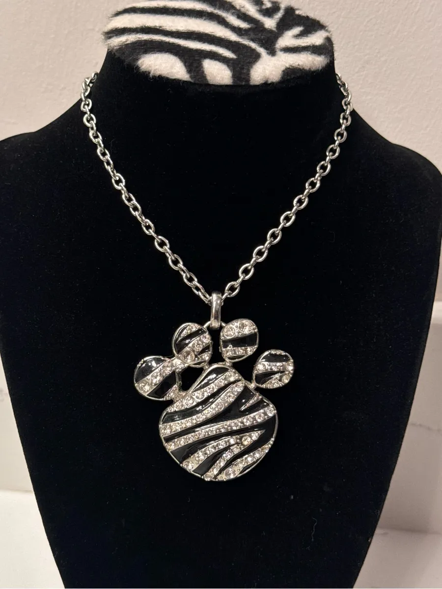 Y2K Paw Zebra Print Chunky Pendant Necklace Black