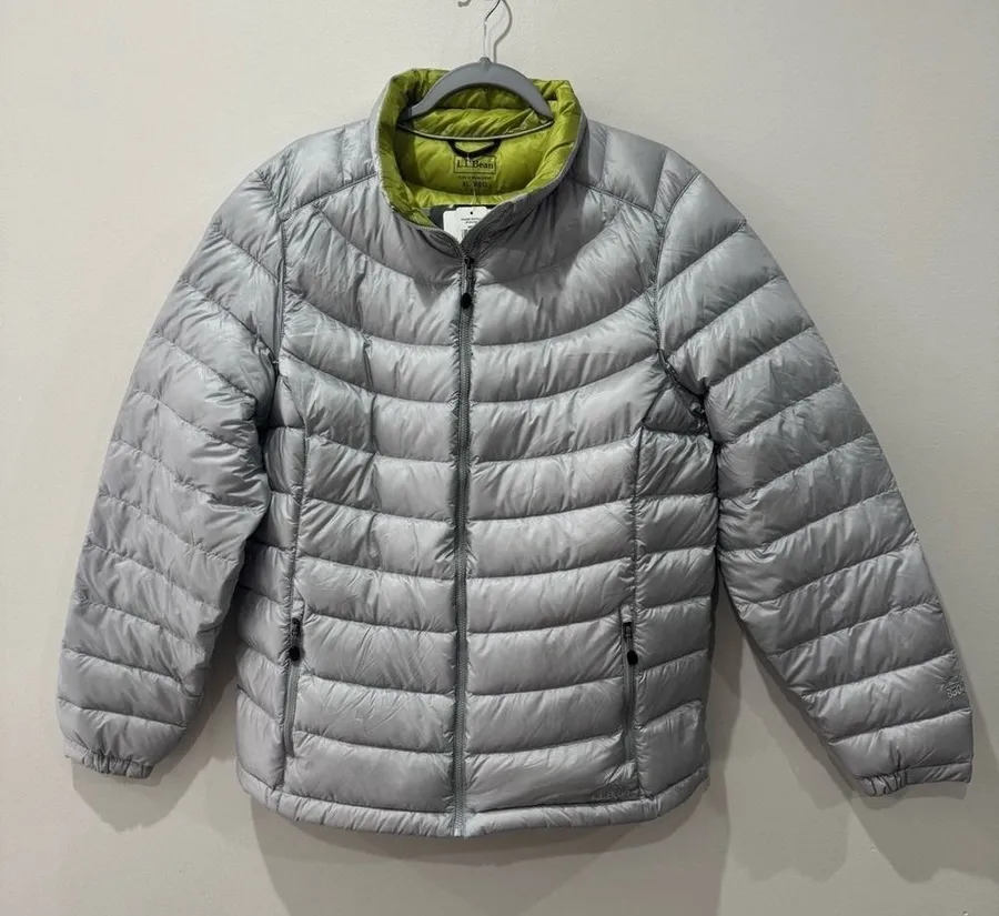New! LL Bean Size XL Women's Ultralight 850 Down Jacket in Flint Silver