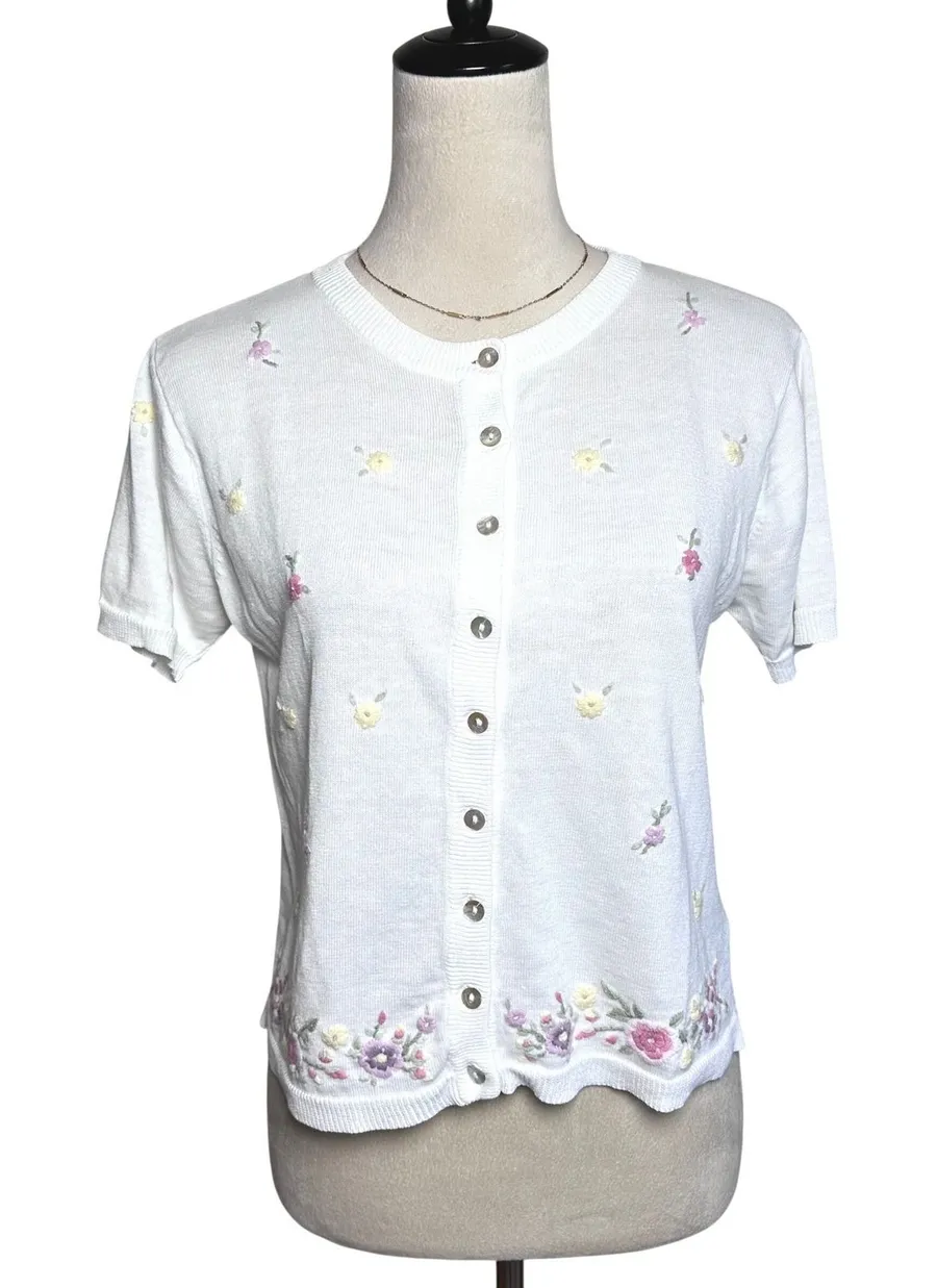 Vintage White Floral Embroidered Short Sleeve Cardigan Sweater Cottagecore Small