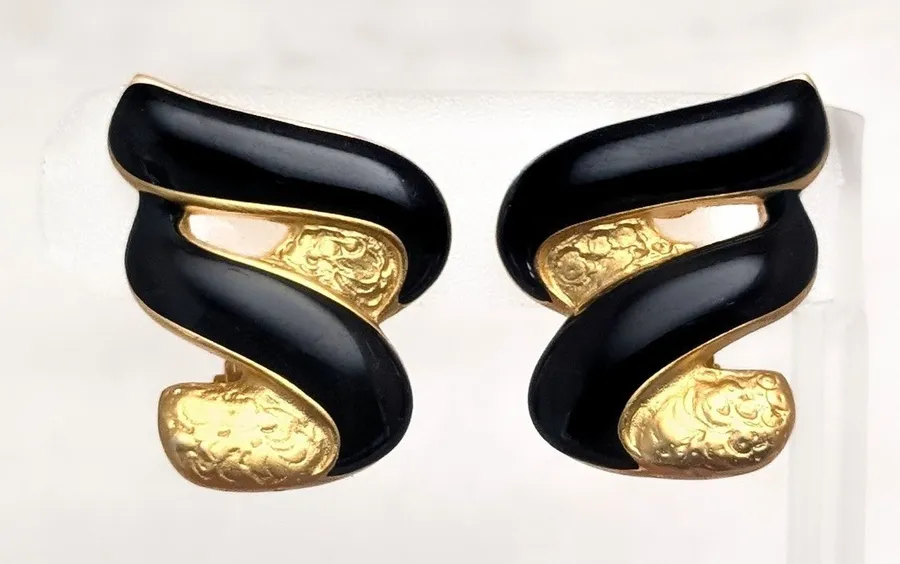 Vintage Clip On Earrings Black Enamel Gold Tone Swirl Statement Signed R
