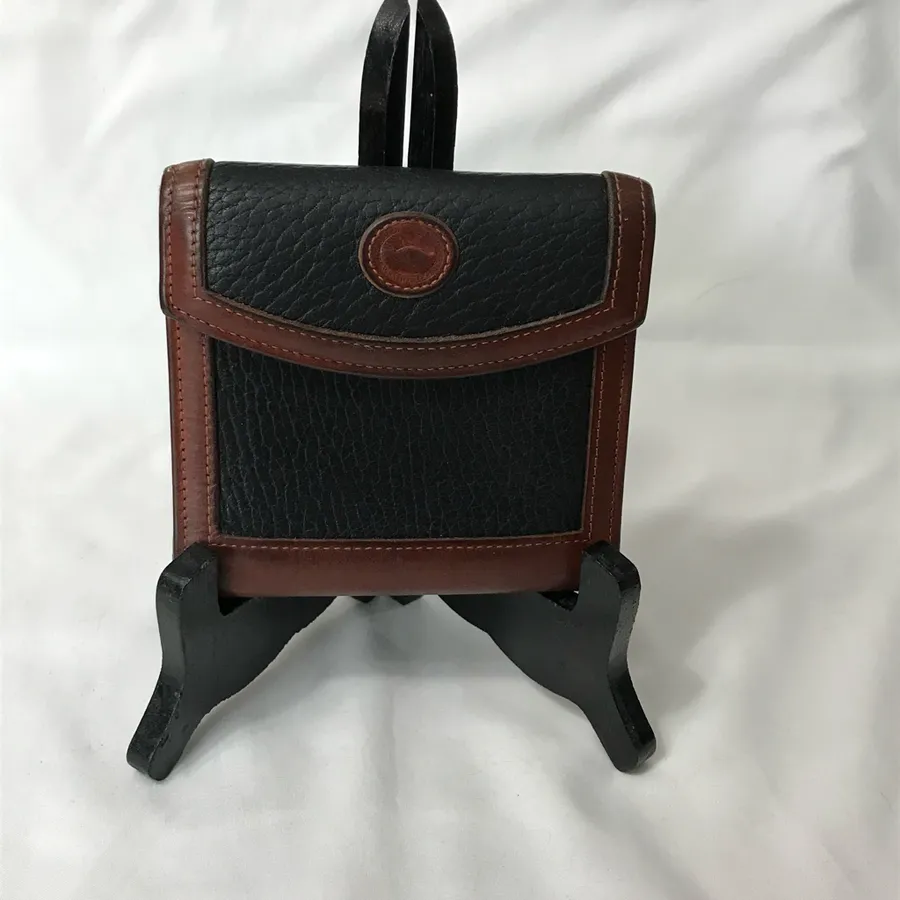 Dooney & Bourke Vintage Bifold Wallet with Kiss-lock Coin Pouch EUC