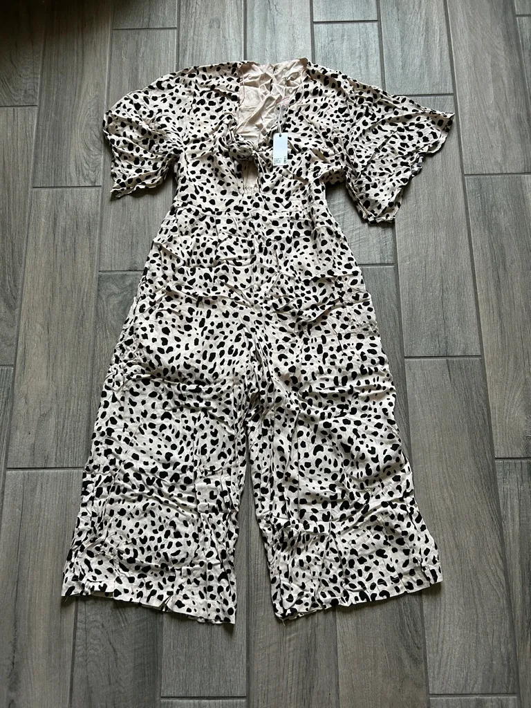 Beige & Black Spot Print V-Neck Jumpsuit