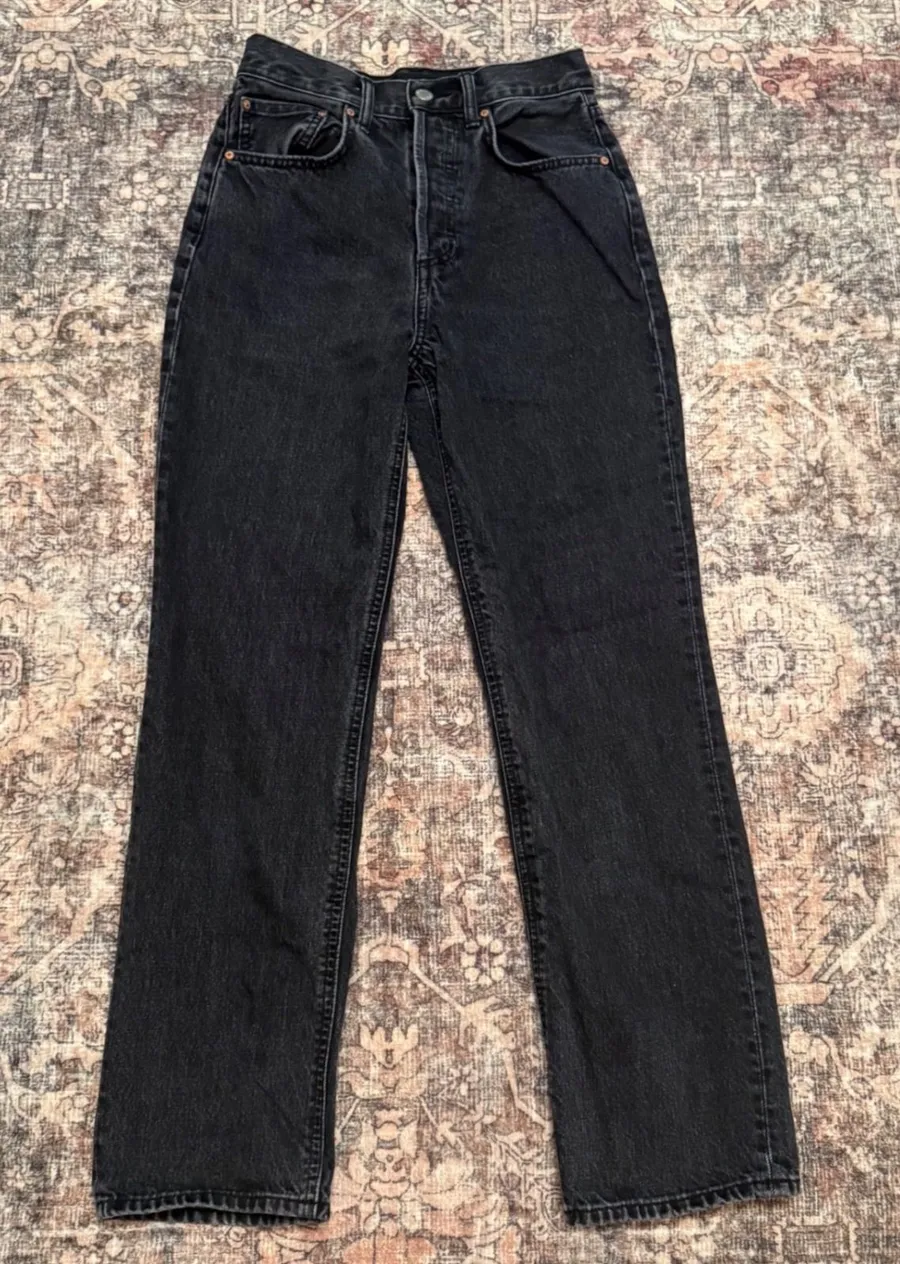Aritzia Denim Forum Joni High Rise Loose Jeans – Black Wash – Size 24 / 29L