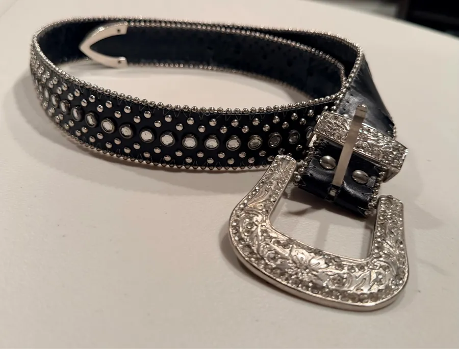 BIJORCA | ladies rhinestone studded belt. Size: M/L Black Size L