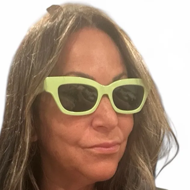 SOLID & STRIPED Wategos Le Specs Lime Sunglasses