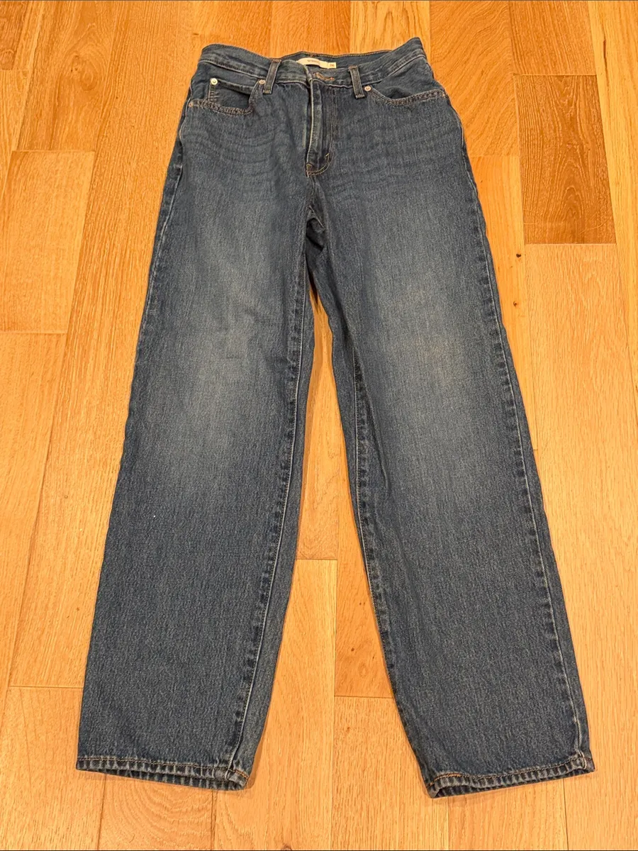 Levi's ‘94 baggy Women's Straight-Leg Jeans in Medium Blue Wash 26