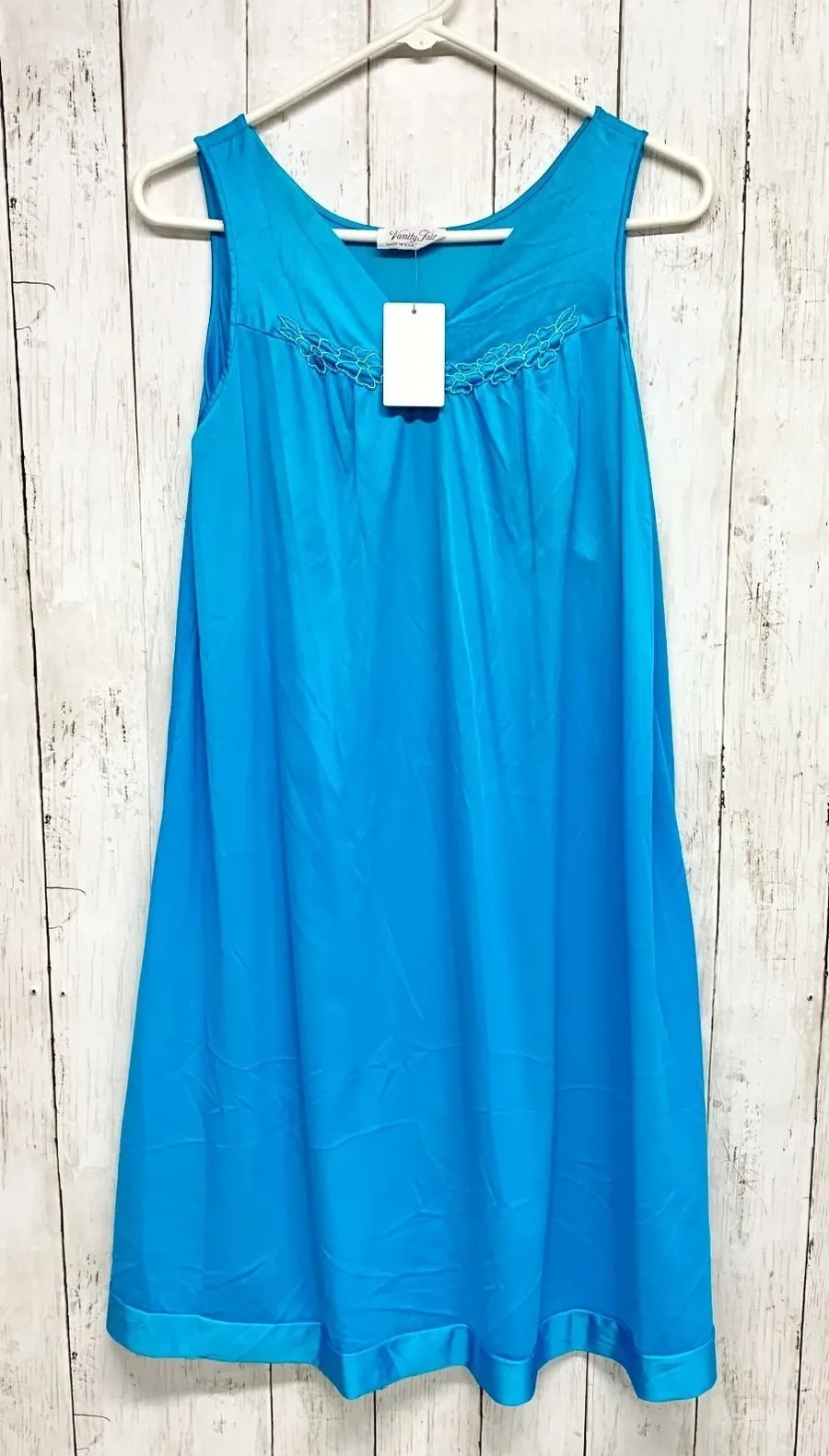 Vintage Vanity Fair Women Chest 27" Blue Nylon Tricot VNeck Sleeveless Nightgown