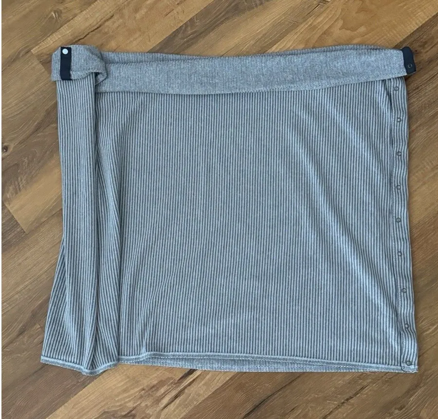 Lululemon Blue Grey Super soft Stripe Vinyasa Scarf One Size O/S Wrap