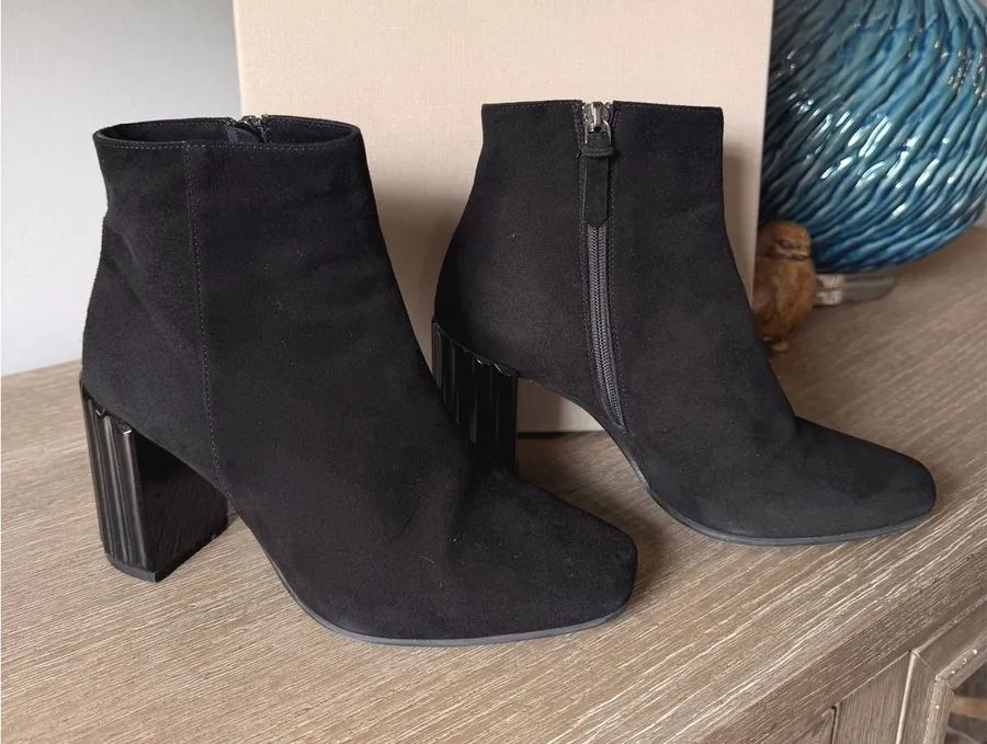Prezioso Suede Architectural Block Heel Ankle Boots Womens Black 36 EU/ 6 US