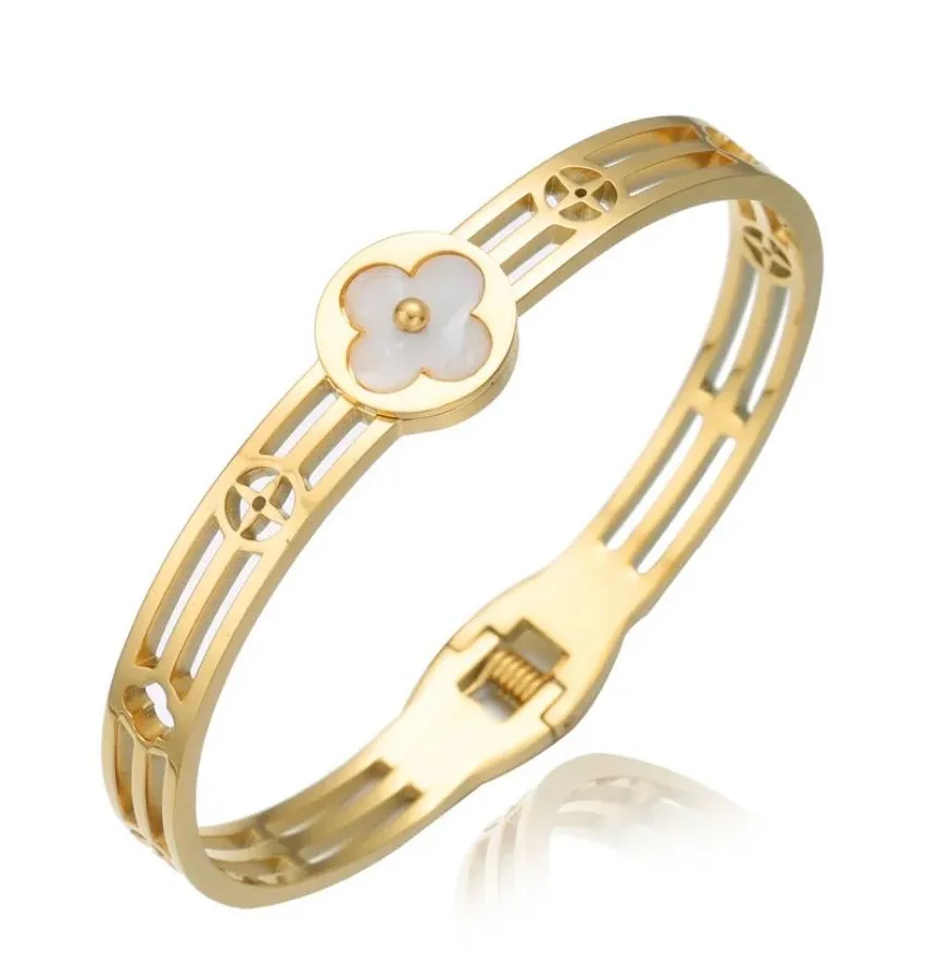 Clover Motif Bangle Cuff Gold