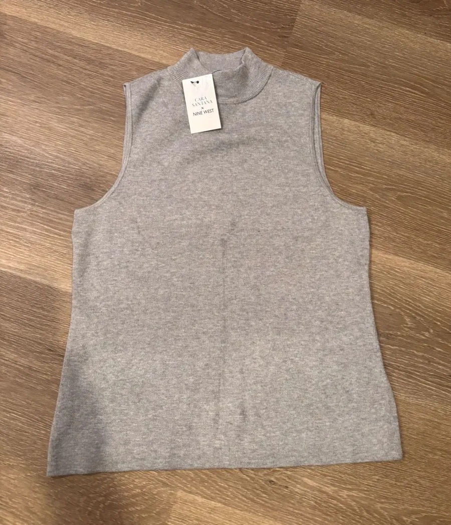 Heather Gray Mock Neck Sleeveless Knit Sweater Top L Business Casual Workwear