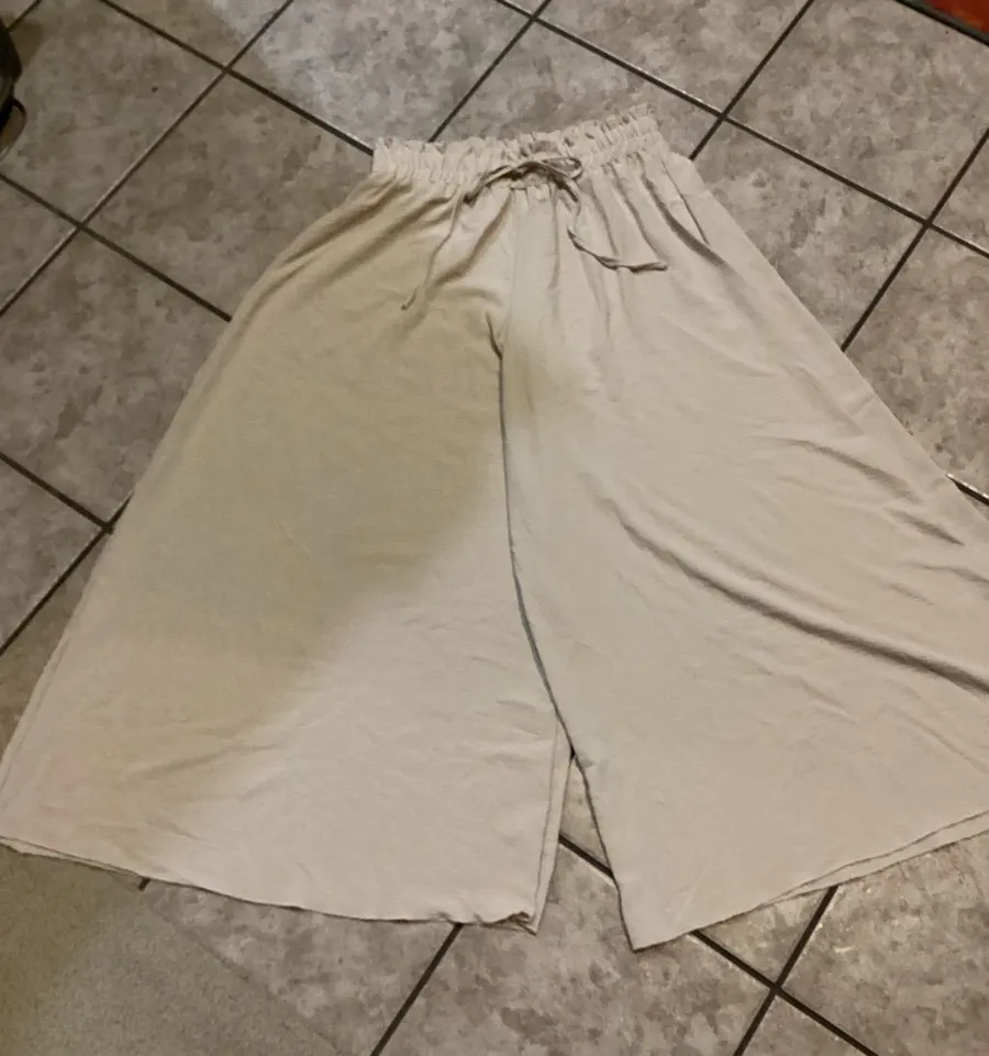 Wide Leg Drawstring Palazzo Pants in Cream Size L