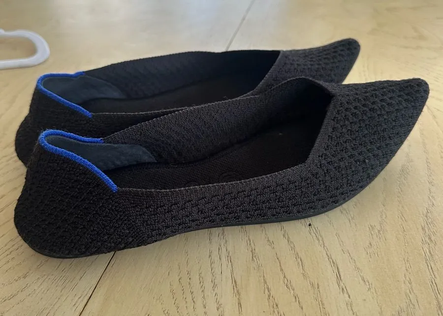 Rothy's The Point flats black Honeycomb knit Size US 9.5