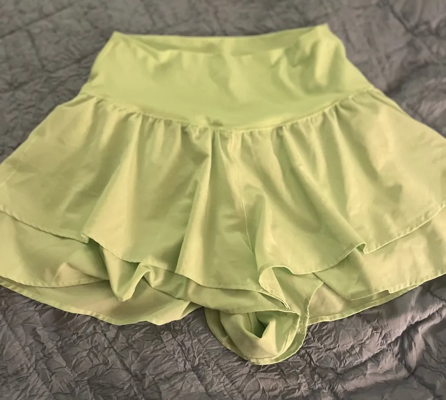 Aerie Lime Green Ruffled Skort size medium