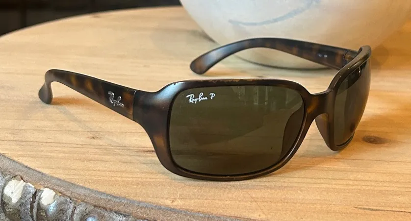 Ray Ban Polarized Italy Rb4068 60🔲17 Matte Tortoise Wrap Sunglasses