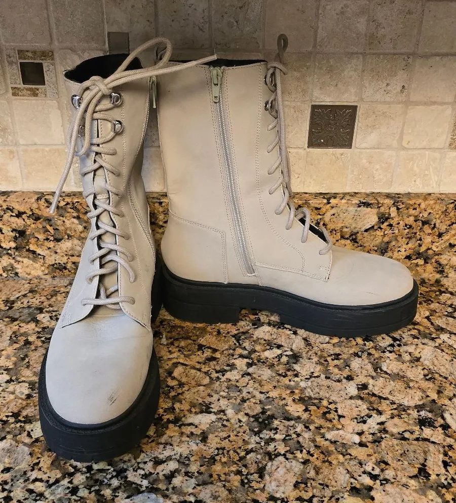Geox Spherica Ec7 Woman Combat Goth boots Sand Sz 8