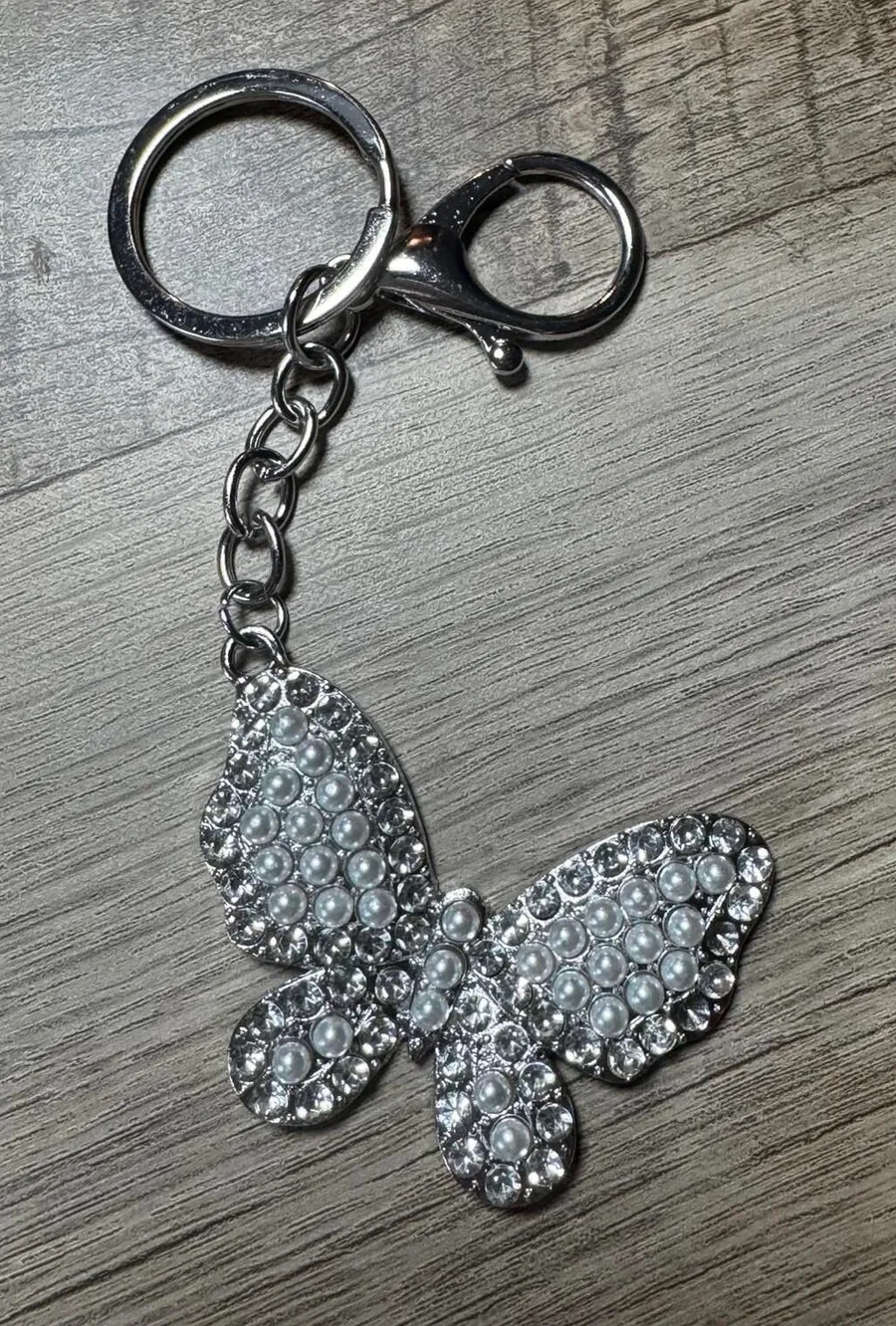 Elegant Butterfly Keychain with Pearl and Rhinestone Accents Silver