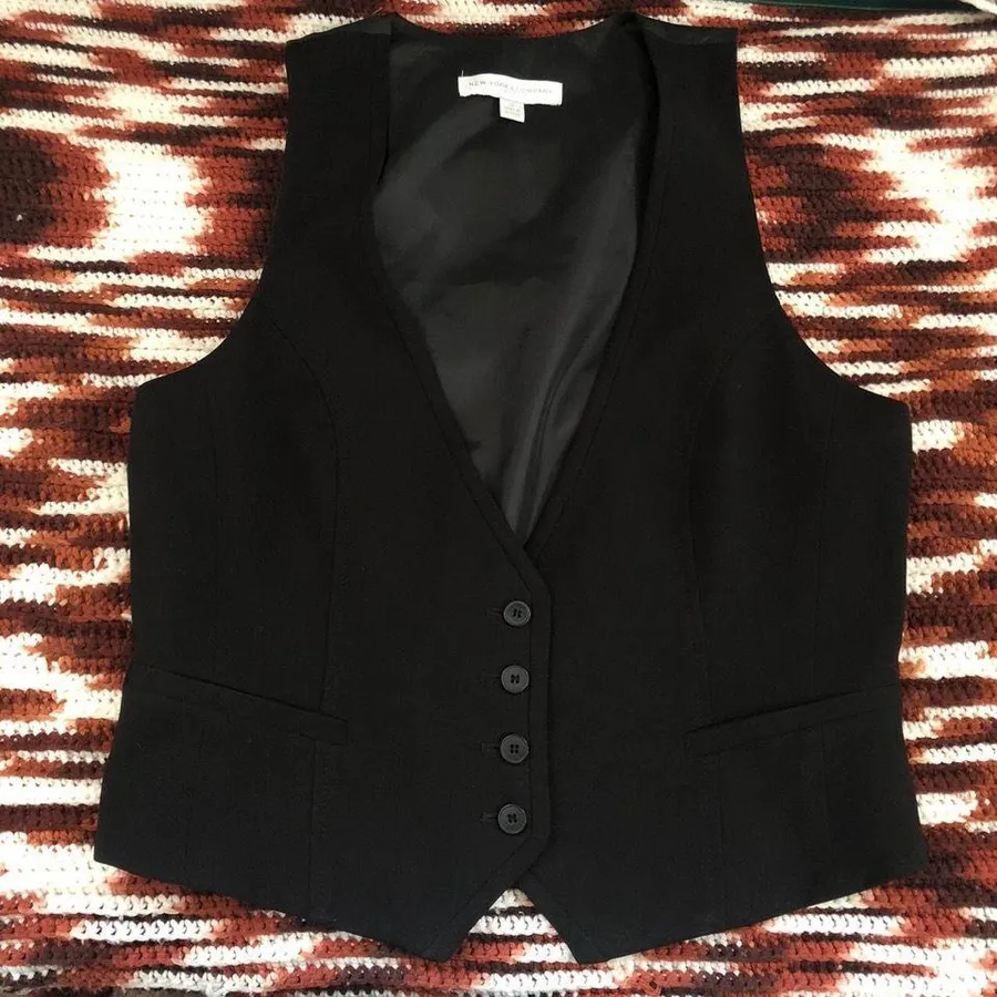 2000s Y2K Gothic Office Siren Dark Academia Preppy