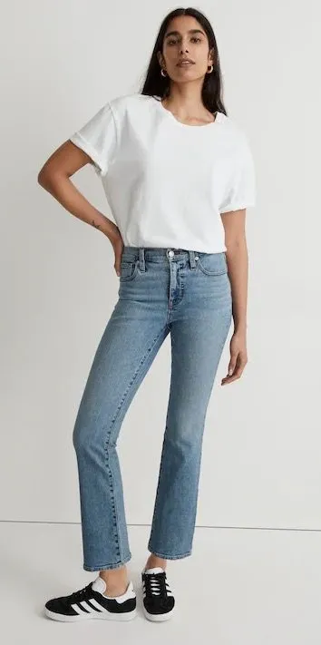✨ Madewell Mid-Rise Kick Out Jeans - Size 26P (Petite) ✨
