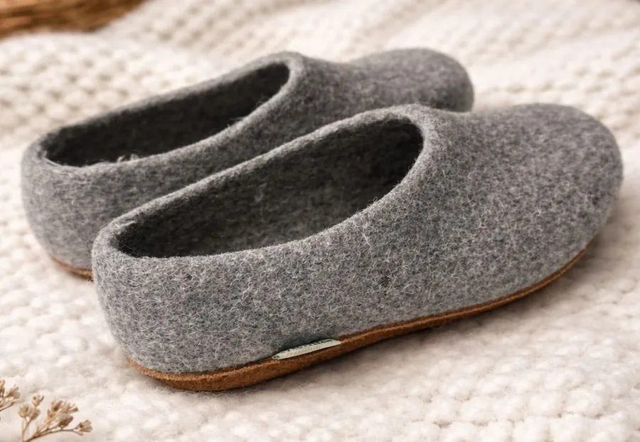 Kyrgies Women's Gray Felted Wool Slip
