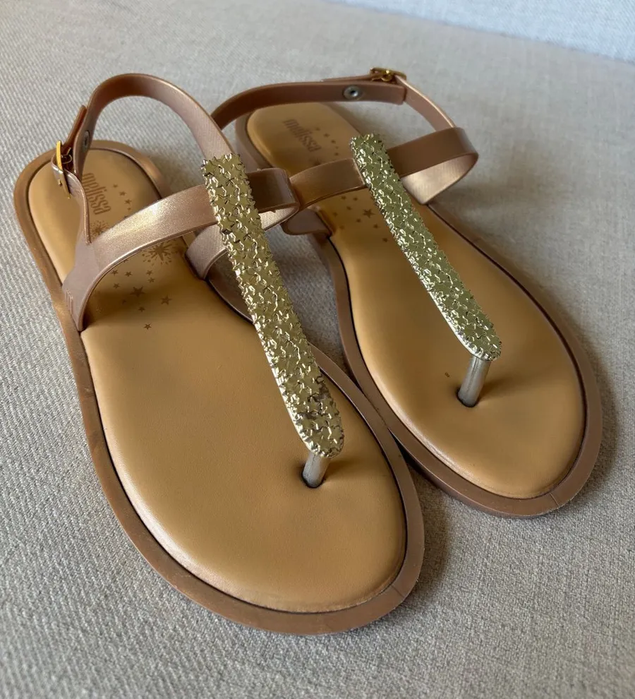 Melissa Size 9 Slim Sandals II with Bronze Gold Metallic Star Accent