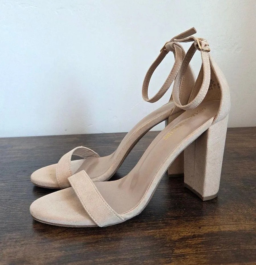 Dream Pairs Hi-Chunk Nude Beige Faux Suede Heels Ankle Strap Wedding Guest 9