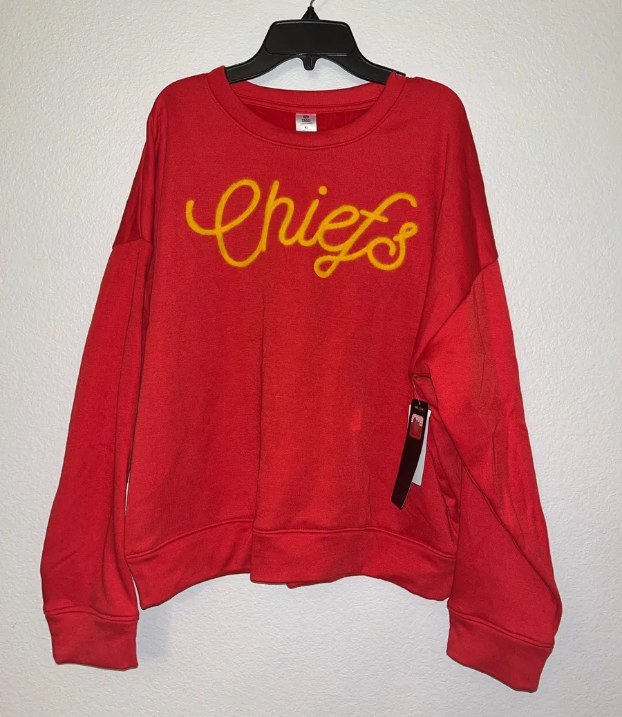 Brand New Kansas City Chiefs Sweatshirt Women XL Red NFL Crewneck