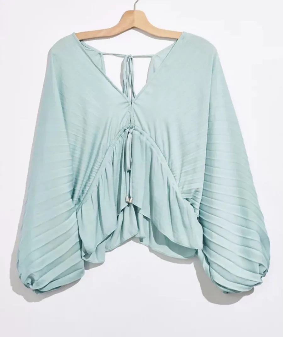FREE PEOPLE Light Sage Draped V-Neck Top Size Large (Oversized)