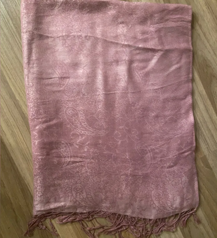 Women's Pink Pashmina Style Paisley Fringe Scarf