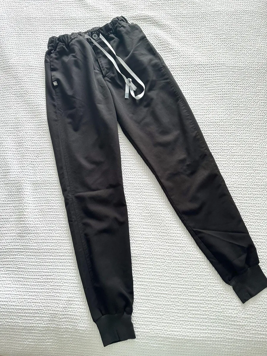 FIGS black jogger scrub pants