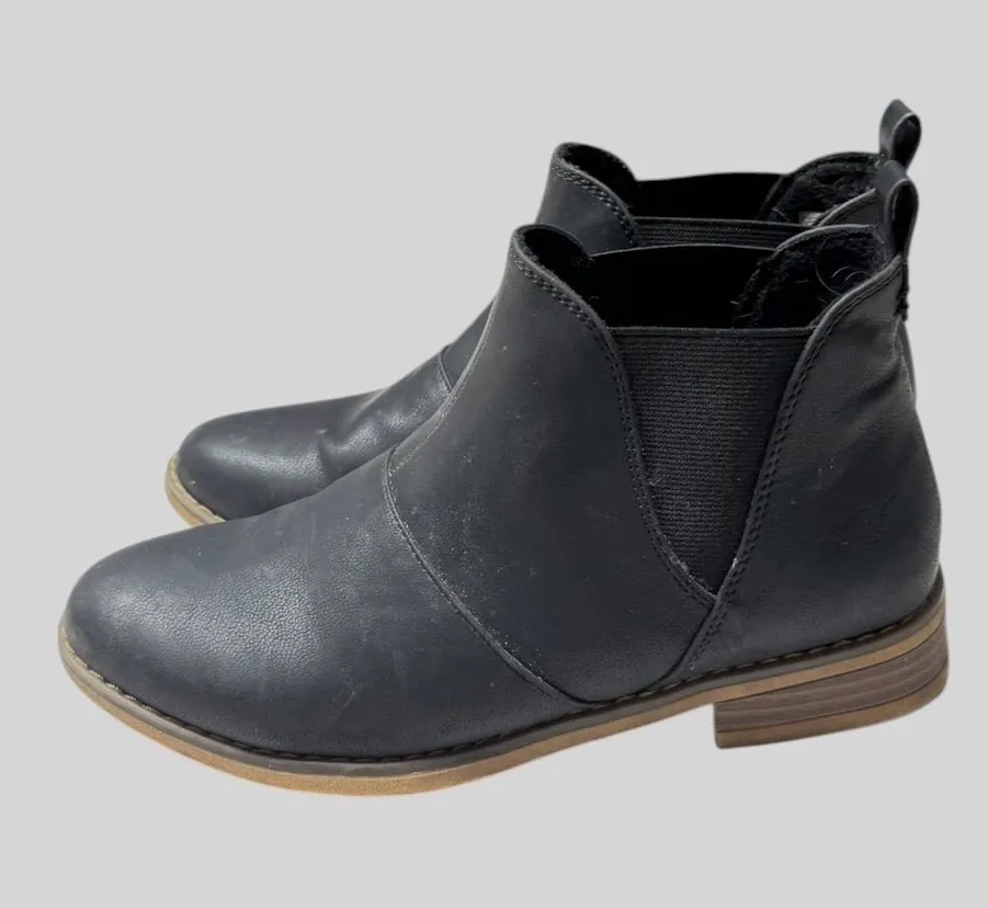 Rocket Dog Brown Chelsea Ankle Boots with Tan Stacked Heel