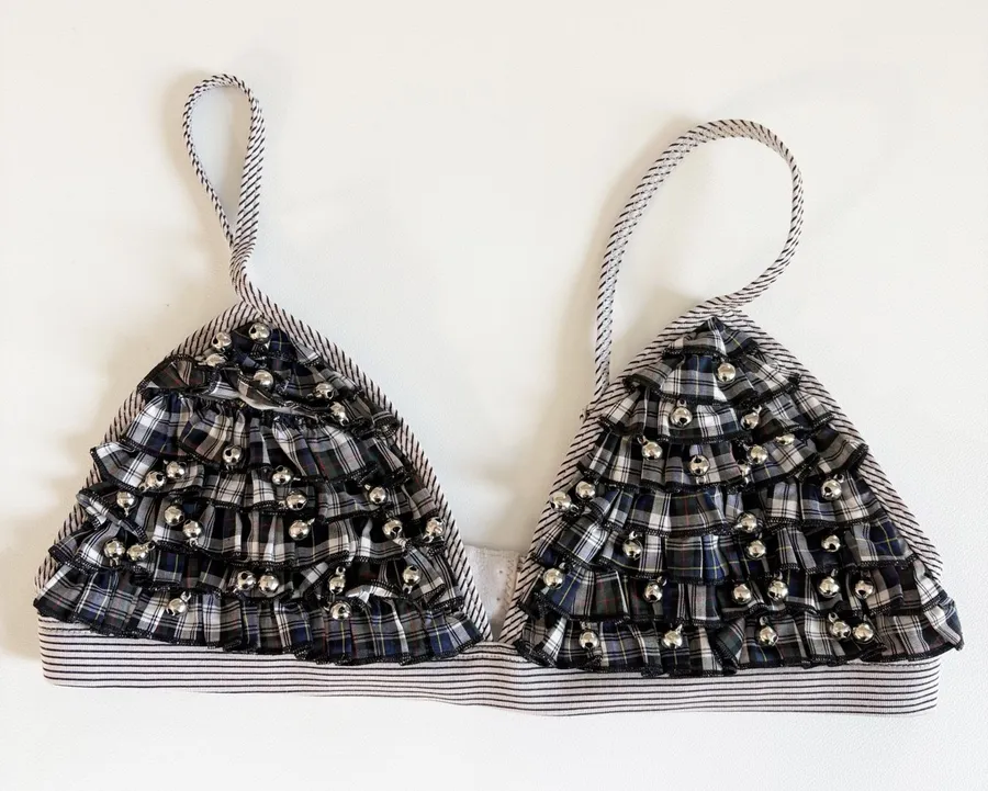 Victoria's Secret Womens Plaid Ruffle Jingle Bell Punk Festive Bralette Size M