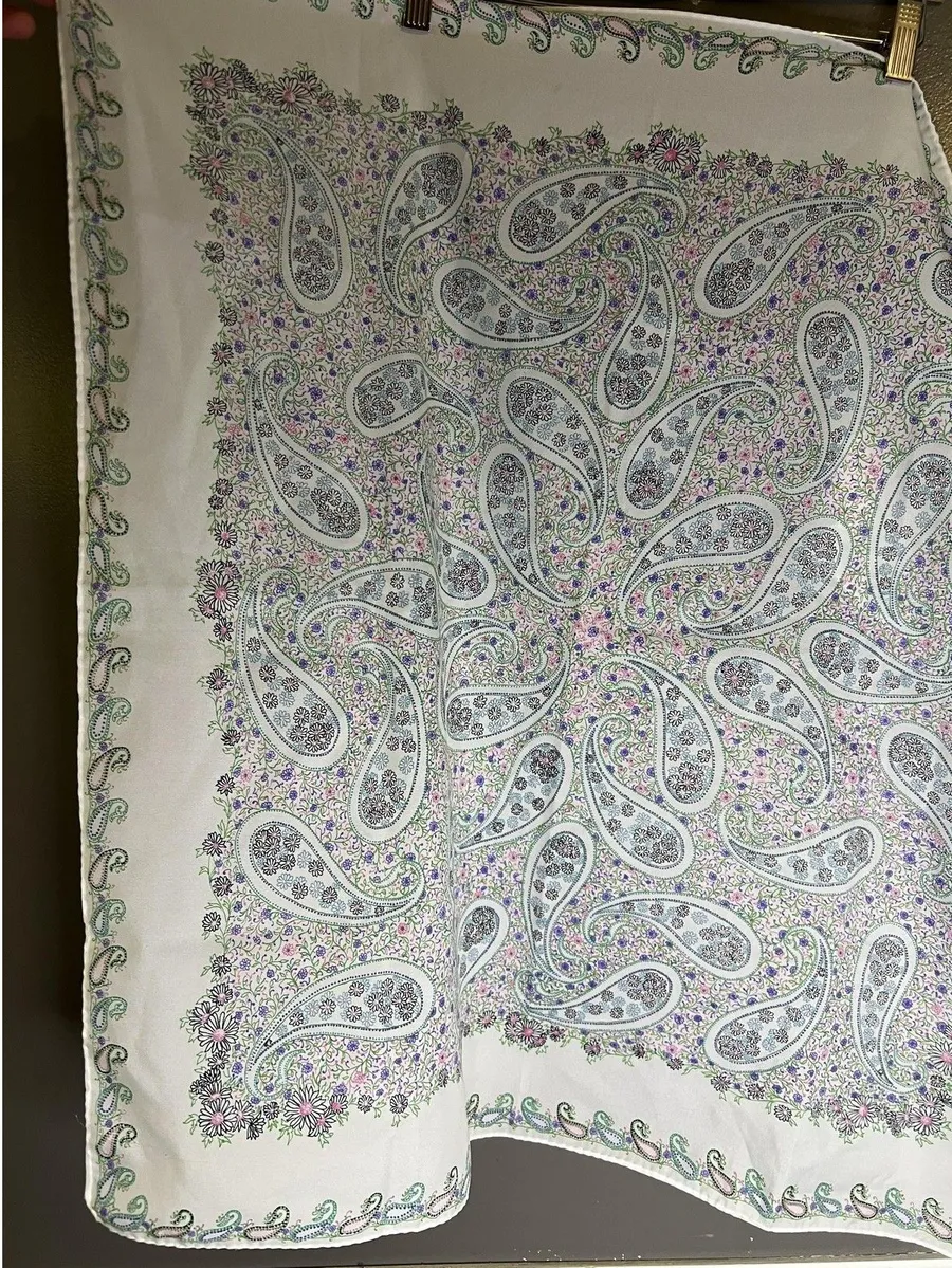 Paisley Daisy Floral Scarf Womens One Size Multicolor Satin Square Shawl Wrap