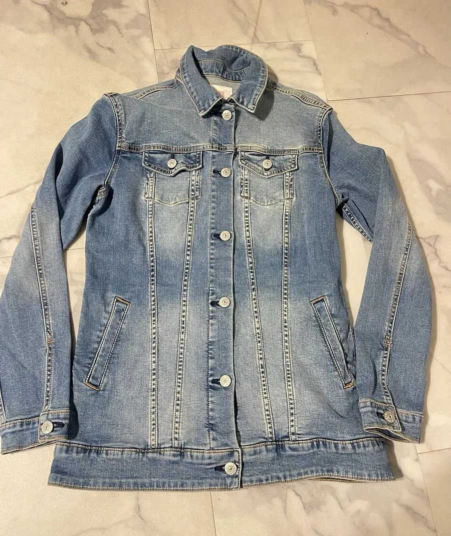Womens LulaRoe Blue Denim Jacket Size S Metal Buttons G0139