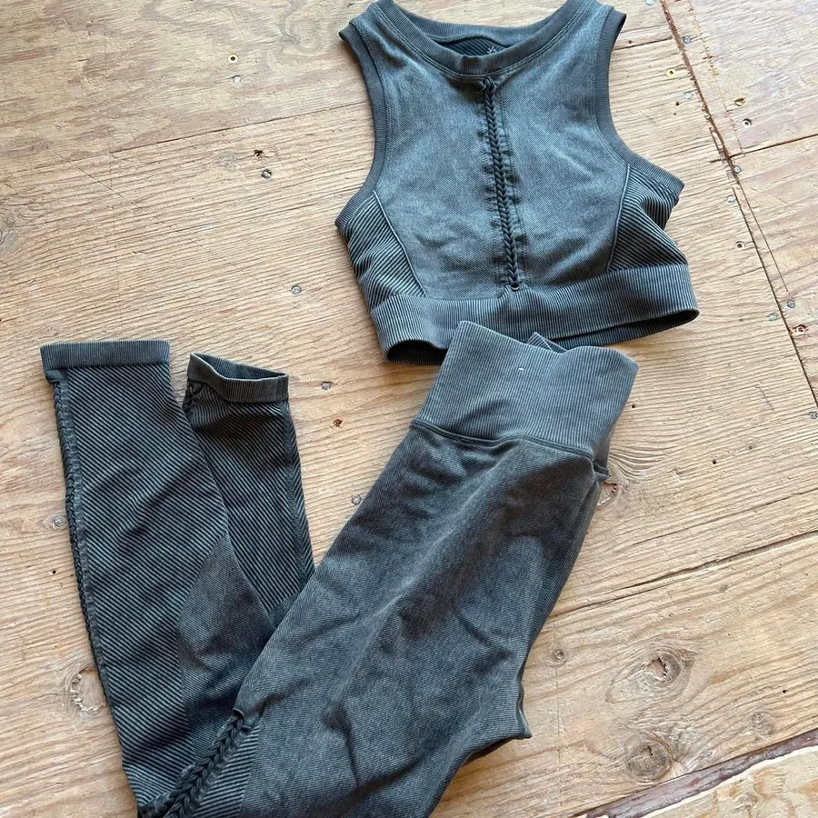 grey 2 piece matching aerie workout set