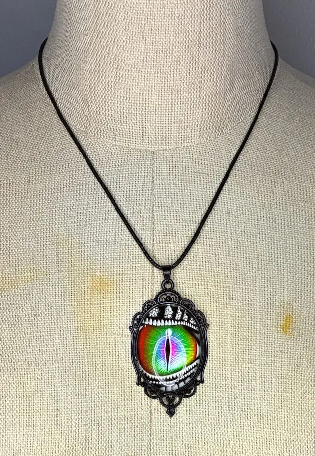 NWT Victorian Gothic reptile evil eye blacktone wax rope chain pendant necklace Black