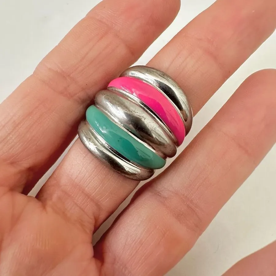 Silver tone pink and green ring Silver