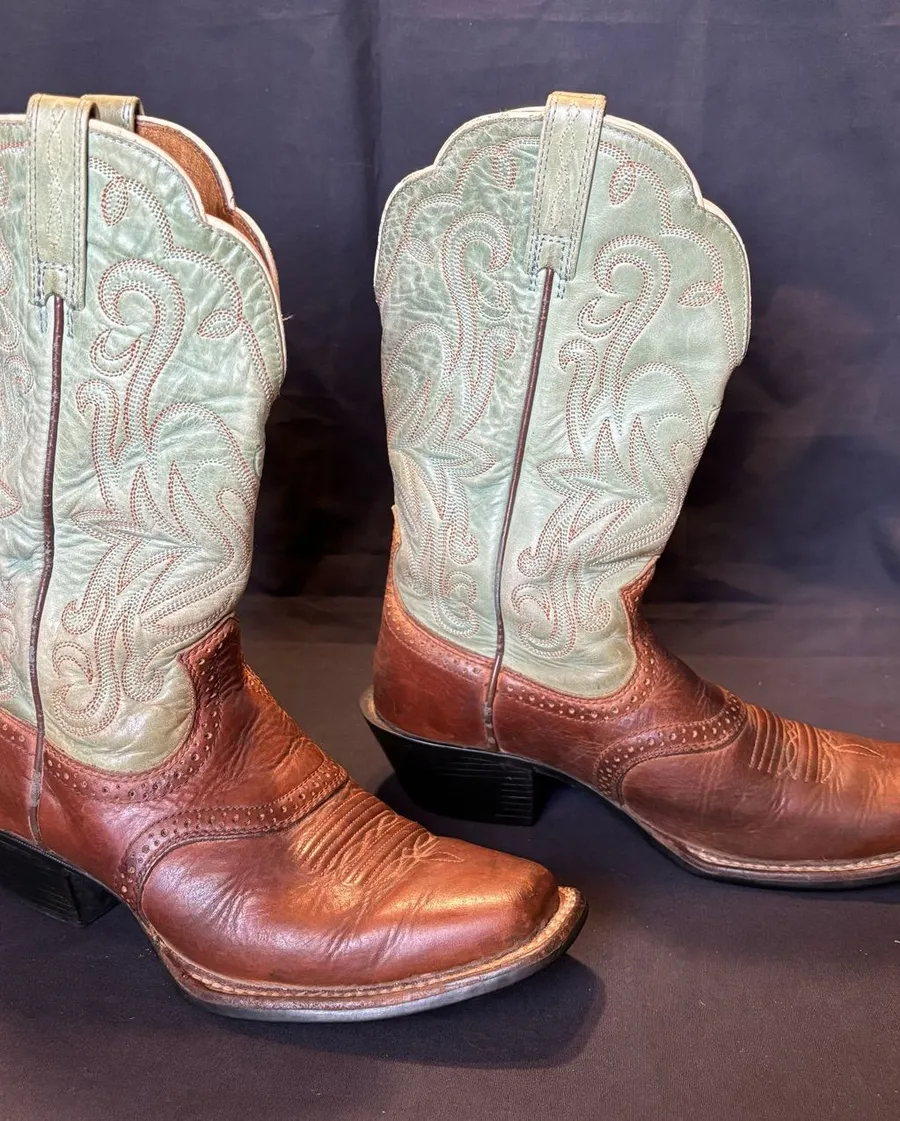 Ariat Legend size 6B Two-Tone Brown & Sage Women’s Western Cowboy Boots