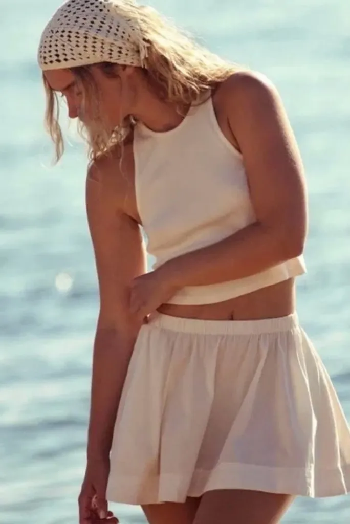 Free People free-est Milani Set
Call Out the top is Medium skirt Small