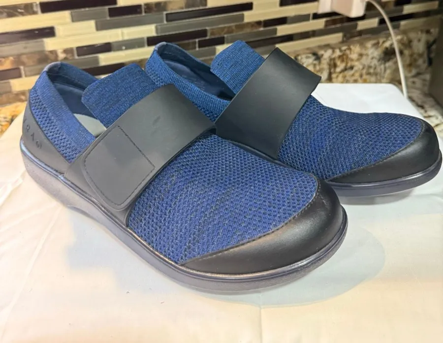 Alegria Womans Qwik TRAQ comfort walking shoes navy/Black Sz 42