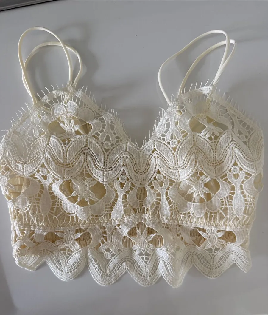 By Anthropologie Lace Bralette Crop Top - Cream size medium like new