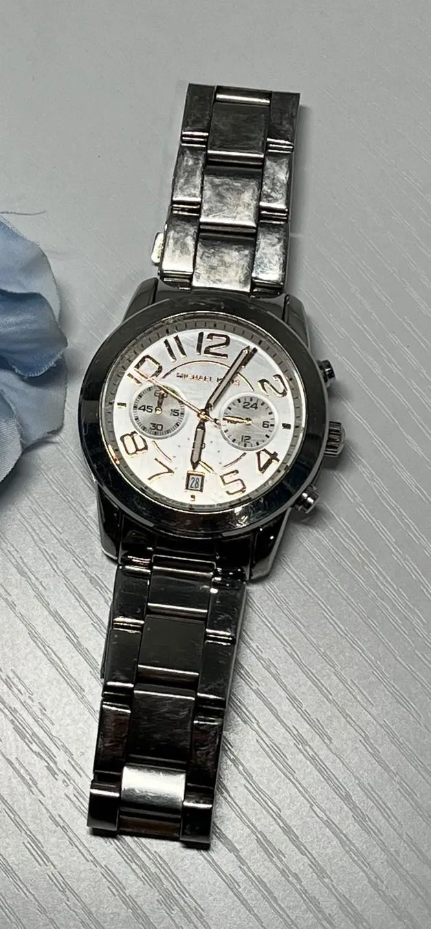 Michael Kors MK-5725 Mercer Chronograph Silver Stainless Steel Watch 42mm